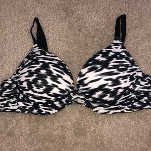 Victoria’s Secret push up bra 36B